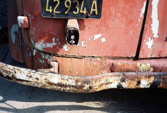 2-7.jpg (84619 bytes)